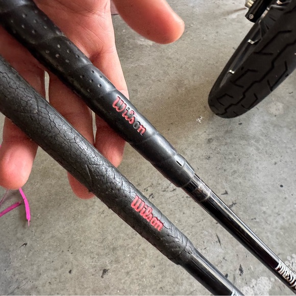 Wilson 2 pc set The whale  and killer whale
Right handed / graphite shafts - Picture 8 of 11